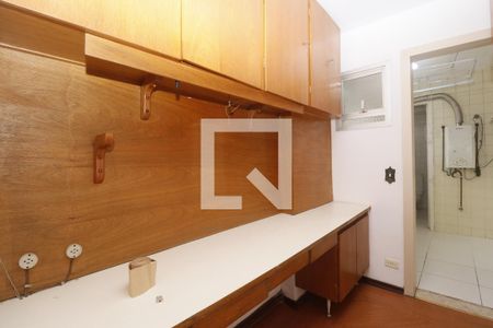 Apartamento à venda com 96m², 4 quartos e 1 vagaEscritório