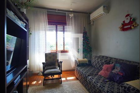 Sala de apartamento à venda com 3 quartos, 70m² em São Sebastião, Porto Alegre