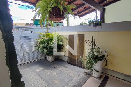 Casa à venda com 289m², 3 quartos e 3 vagasfrente