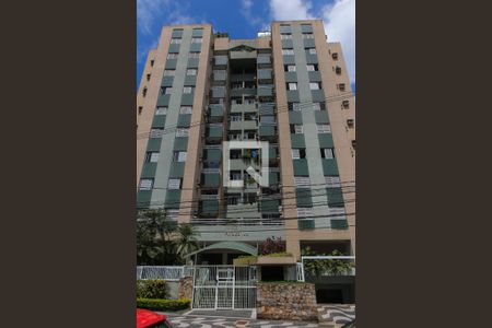 Apartamento para alugar com 240m², 3 quartos e 2 vagas Apartamento para alugar com 240m², 3 quartos e 2 vagasFachada