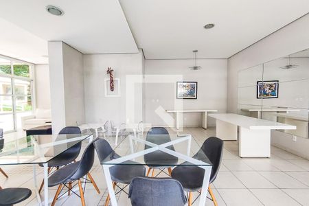 Apartamento para alugar com 99m², 2 quartos e 2 vagas Apartamento para alugar com 99m², 2 quartos e 2 vagasÁrea Comum - Salão de Festas