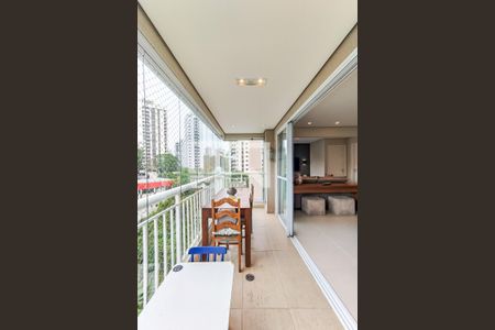 Varanda de apartamento para alugar com 2 quartos, 99m² em Jardim Ampliação, São Paulo