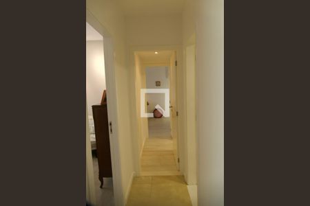 Corredor  de apartamento à venda com 2 quartos, 94m² em Gávea, Rio de Janeiro