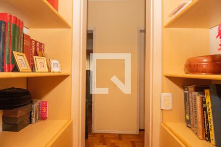 Apartamento à venda com 169m², 3 quartos e 1 vaga Apartamento à venda com 169m², 3 quartos e 1 vagaBiblioteca