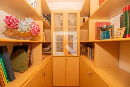 Biblioteca de apartamento à venda com 3 quartos, 169m² em Bom Fim, Porto Alegre