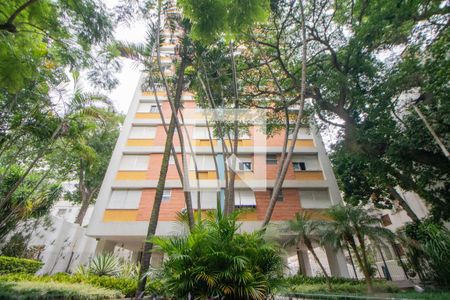 Apartamento à venda com 169m², 3 quartos e 1 vaga Apartamento à venda com 169m², 3 quartos e 1 vagaFachada