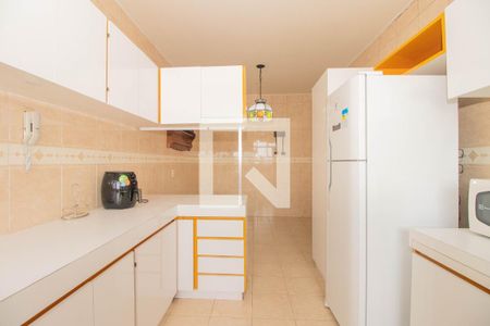 Apartamento à venda com 169m², 3 quartos e 1 vaga Apartamento à venda com 169m², 3 quartos e 1 vagaCozinha