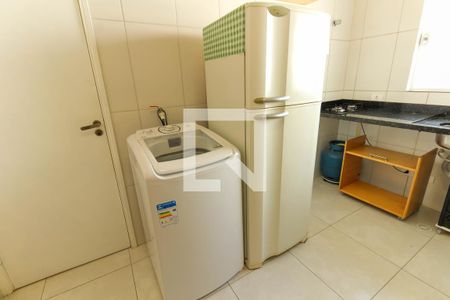 Detalhe Cozinha de casa para alugar com 1 quarto, 30m² em Vila Invernada, São Paulo