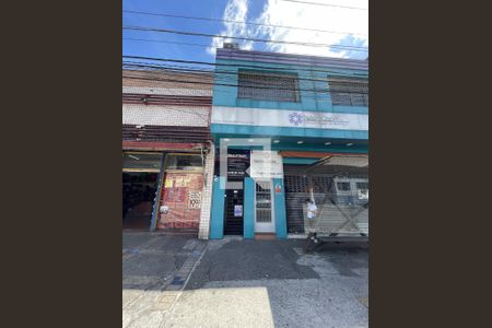 Fachada de casa para alugar com 1 quarto, 30m² em Vila Invernada, São Paulo