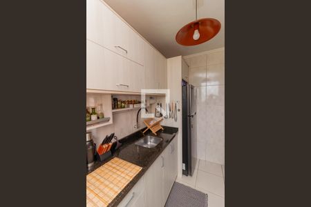 Apartamento à venda com 66m², 2 quartos e 2 vagas Apartamento à venda com 66m², 2 quartos e 2 vagasCozinha e Área de Serviço