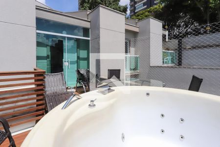 Casa à venda com 82m², 2 quartos e 2 vagas Casa à venda com 82m², 2 quartos e 2 vagasTerraço