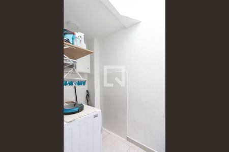 Casa à venda com 82m², 2 quartos e 2 vagas Casa à venda com 82m², 2 quartos e 2 vagasLavanderia