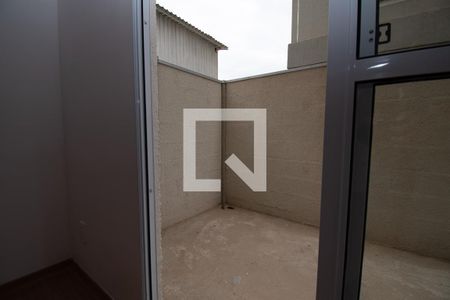 Apartamento à venda com 50m², 2 quartos e 1 vaga Apartamento à venda com 50m², 2 quartos e 1 vagaVaranda