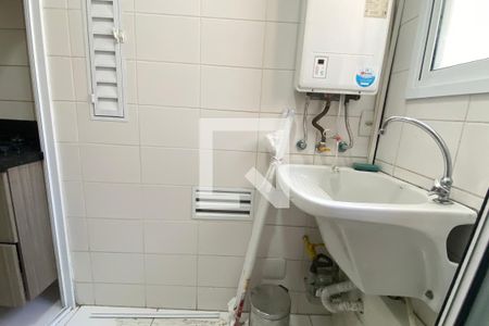 Apartamento para alugar com 74m², 3 quartos e 1 vagaÁrea de Serviço