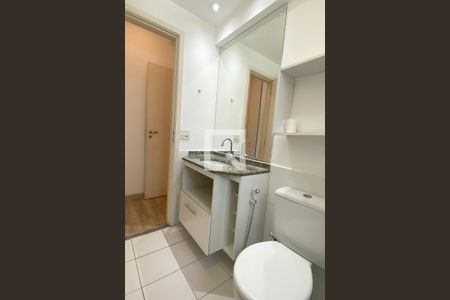 Banheiro da Suíte 1 de apartamento à venda com 3 quartos, 74m² em Jardim Tupanci, Barueri