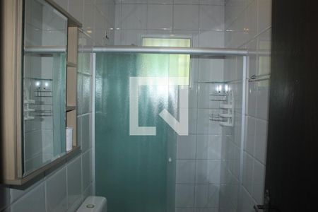 Banheiro de casa para alugar com 1 quarto, 40m² em Jardim Guarapiranga, São Paulo