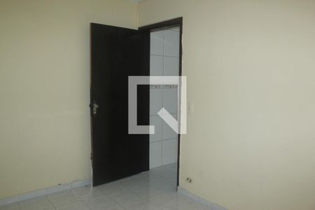 Sala de casa para alugar com 1 quarto, 40m² em Jardim Guarapiranga, São Paulo