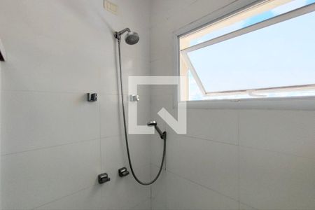 Casa à venda com 226m², 4 quartos e 4 vagas Casa à venda com 226m², 4 quartos e 4 vagasBanheiro suíte 1