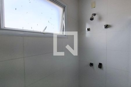 Casa à venda com 226m², 4 quartos e 4 vagas Casa à venda com 226m², 4 quartos e 4 vagasBanheiro Social