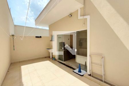 Casa à venda com 226m², 4 quartos e 4 vagas Casa à venda com 226m², 4 quartos e 4 vagasÁrea de Serviço