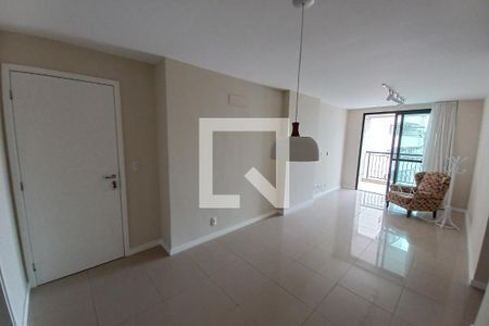 Sala de apartamento para alugar com 3 quartos, 85m² em Vital Brasil, Niterói