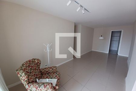 Sala de apartamento para alugar com 3 quartos, 85m² em Vital Brasil, Niterói