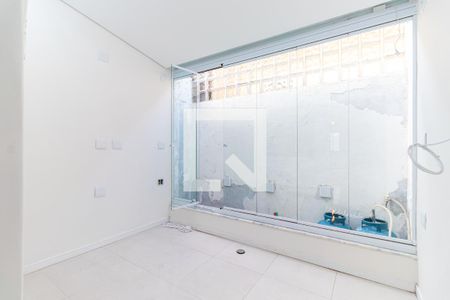 Casa para alugar com 67m², 2 quartos e 1 vagaÁrea de Serviço