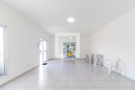 Casa para alugar com 67m², 2 quartos e 1 vagaÁrea comum - Salão de festas