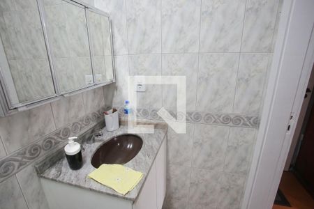 Casa de condomínio à venda com 140m², 3 quartos e 3 vagasBanheiro da Suíte