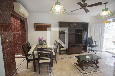 Sala de casa de condomínio à venda com 3 quartos, 140m² em Freguesia (jacarepaguá), Rio de Janeiro