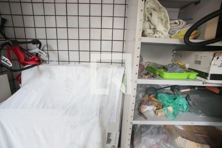 Casa de condomínio à venda com 140m², 3 quartos e 3 vagasDepósito 2