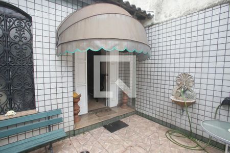 Casa de condomínio à venda com 140m², 3 quartos e 3 vagasEntrada da Casa