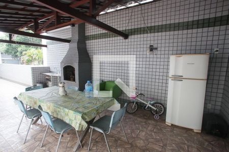 Casa de condomínio à venda com 140m², 3 quartos e 3 vagasChurrasqueira