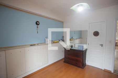 Casa de condomínio à venda com 140m², 3 quartos e 3 vagasSuíte