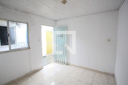 Sala de kitnet/studio para alugar com 1 quarto, 12m² em Taquara, Rio de Janeiro