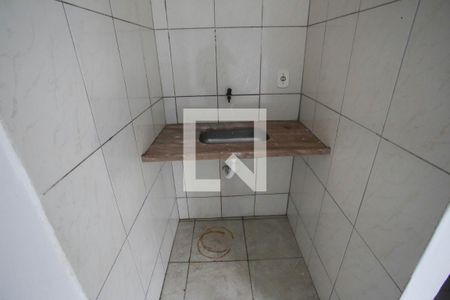 Cozinha de kitnet/studio para alugar com 1 quarto, 12m² em Taquara, Rio de Janeiro