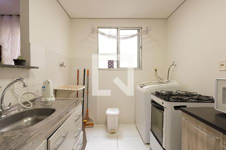 Apartamento para alugar com 46m², 2 quartos e 1 vaga Apartamento para alugar com 46m², 2 quartos e 1 vagaCozinha e Área de Serviço