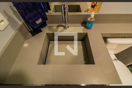 Apartamento para alugar com 63m², 2 quartos e 2 vagasDetalhe do banheiro