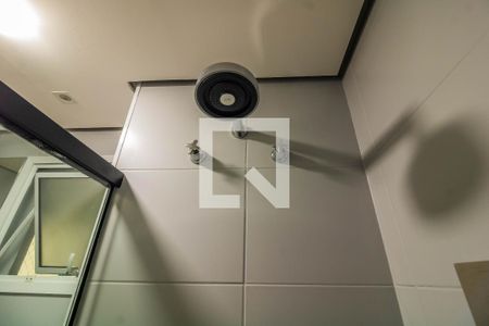 Apartamento para alugar com 63m², 2 quartos e 2 vagasDetalhe do banheiro