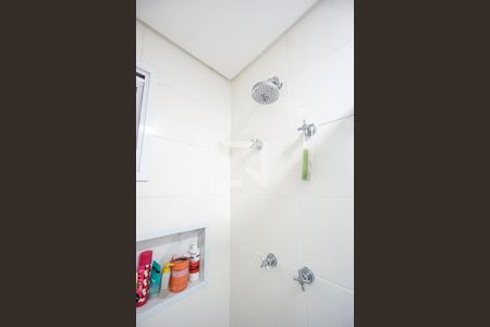 Apartamento à venda com 100m², 3 quartos e 2 vagasChuveiro