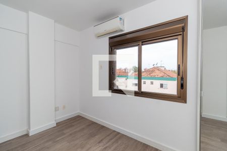 Quarto Suíte de apartamento à venda com 3 quartos, 82m² em Passo da Areia, Porto Alegre