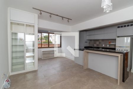 Sala de apartamento à venda com 3 quartos, 82m² em Passo da Areia, Porto Alegre