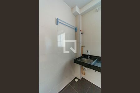 Lavanderia de apartamento à venda com 2 quartos, 45m² em Estância Velha, Canoas