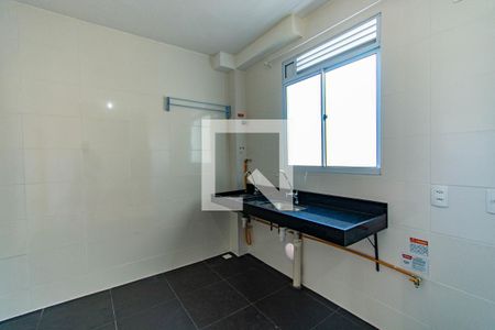 Cozinha de apartamento à venda com 2 quartos, 45m² em Estância Velha, Canoas