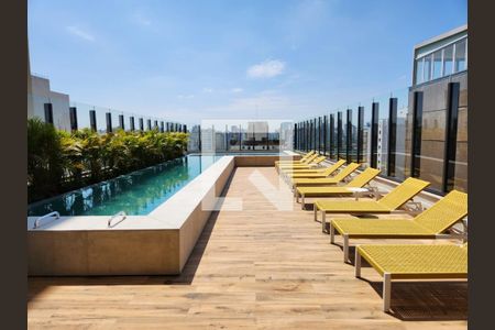 Studio à venda com 25m², 1 quarto e sem vaga Studio à venda com 25m², 1 quarto e sem vagaPiscina