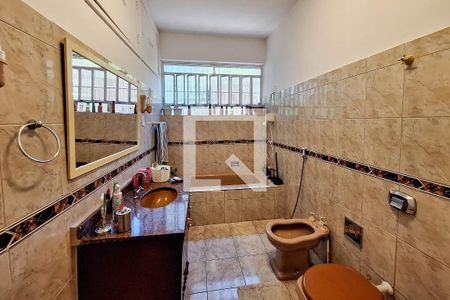 Apartamento à venda com 142m², 3 quartos e sem vaga Apartamento à venda com 142m², 3 quartos e sem vagaBanheiro Social