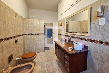 Apartamento à venda com 142m², 3 quartos e sem vaga Apartamento à venda com 142m², 3 quartos e sem vagaBanheiro Social