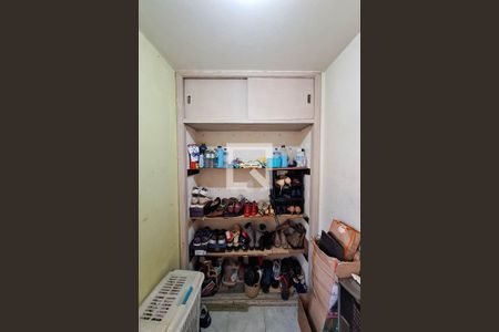 Apartamento à venda com 142m², 3 quartos e sem vaga Apartamento à venda com 142m², 3 quartos e sem vagaQuarto de Serviço