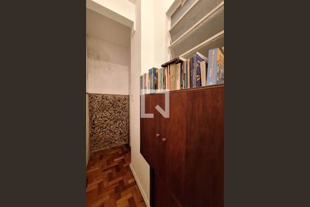 Apartamento à venda com 142m², 3 quartos e sem vaga Apartamento à venda com 142m², 3 quartos e sem vagaEscritório