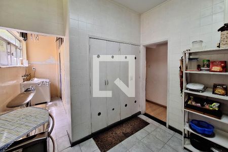 Apartamento à venda com 142m², 3 quartos e sem vaga Apartamento à venda com 142m², 3 quartos e sem vagaCozinha